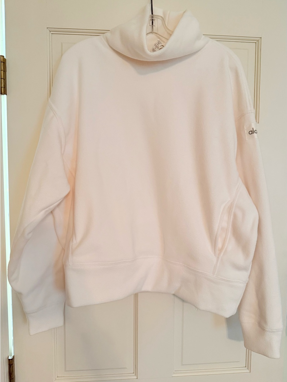 ALO Yoga Women’s Hazy White Polar Fleece Pullover Size S